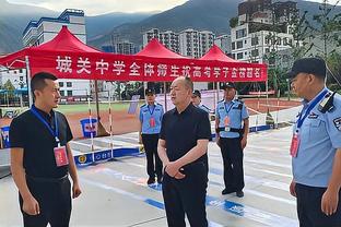 张源晒进行恢复训练视频：好久没动球了，踢⚽️真开心啊